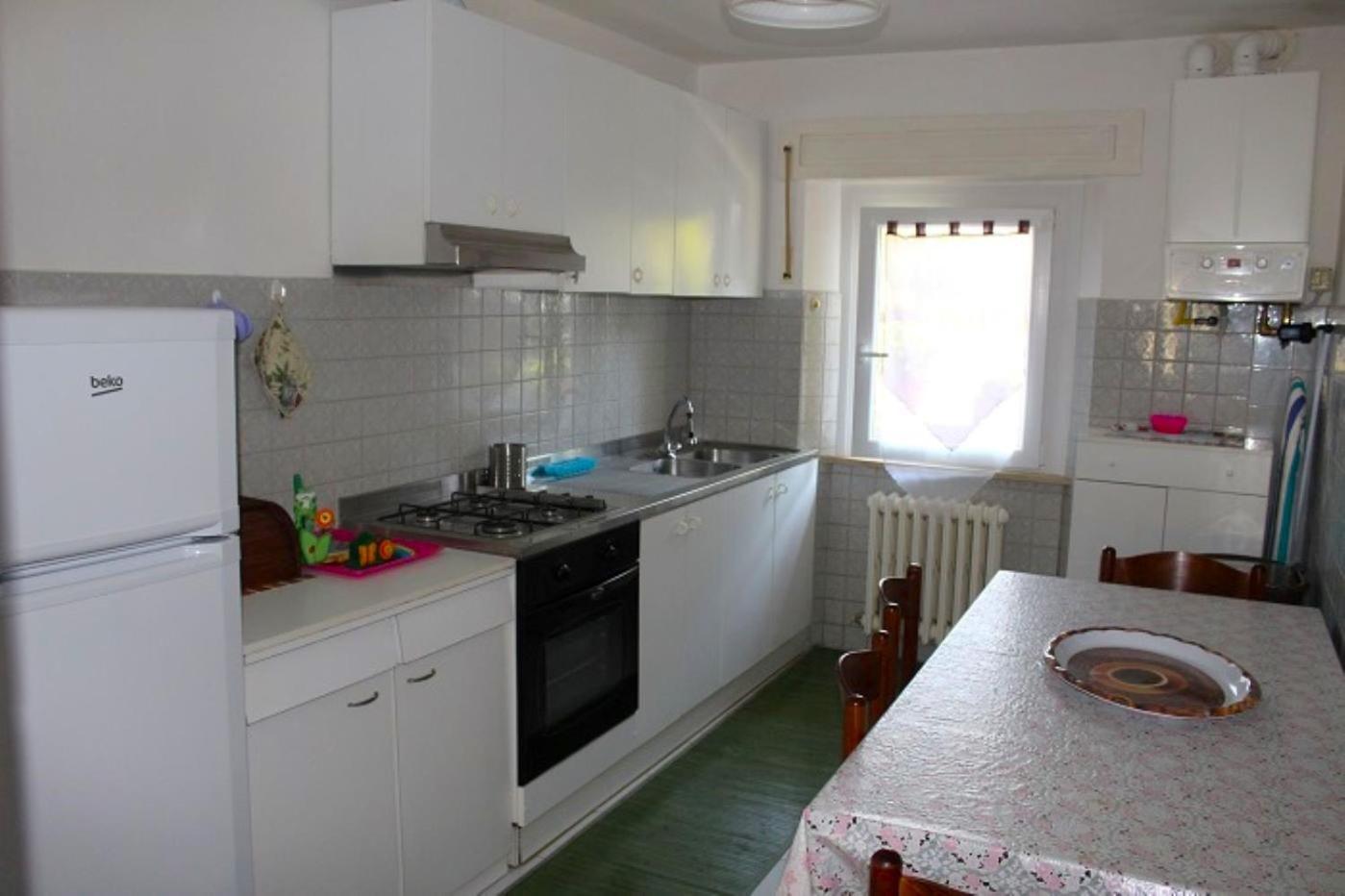Patrizia - Vicino Al Centro, Con 3 Camere E Posto Auto 努马纳 外观 照片